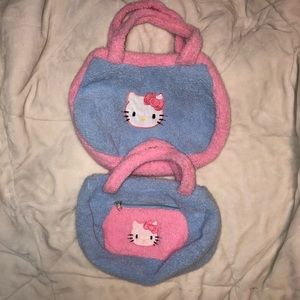 Hello kitty puffy match purse !